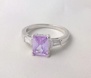 G-Filled 18k white gold simulated diamond amethyst Women's ring purple rectangle - Picture 1 of 9
