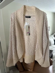 Medium NWT Dokotoo Cardigan Apricot - Picture 1 of 4