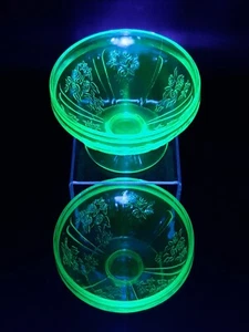 SET 2 FEDERAL DEPRESSION GLASS GREEN SHARON ROSE CABBAGE ROSE DESSERT SHERBET - Picture 1 of 3