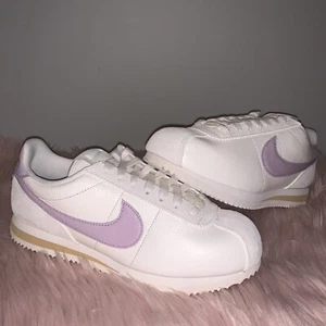 Nike WOMENS Cortez Basic SE Sail Iced Lilac FJ4608-133 Sz 9 New - Picture 1 of 8