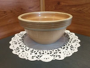 7" WESTERN STONEWARE FARMER'S COOP ELEVATOR IOWA FALLS, IA. RIBBED BEEHIVE BOWL - Picture 1 of 12