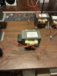 Hochvolt Mikrowelle E219701 OBJY2 Transformator MD-111AMR-1 BWL-R - Bild 1 von 3