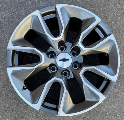 20" Chevy Silverado 1500 Tahoe Suburban OEM 5915 5916 wheel rim 23377015 - Image 1 of 4