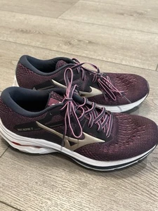 Mizuno Wave Inspire 17 Women’s Size 10 Purple Running Shoes Athletic Walking - Picture 1 of 7