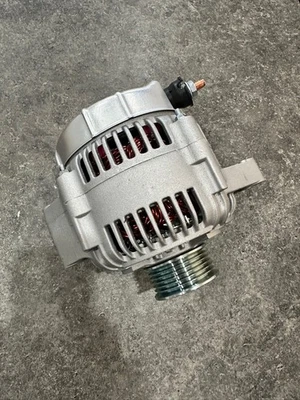 Alternador nuevo para Ferrari 612 Scaglietti P/N 193267 Foto 1 de 3