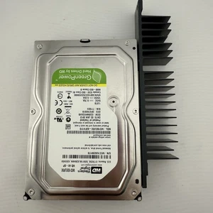 Disco duro WD AV-GP 500 GB SATA WD5000AVVS con disipador térmico extraído de DVR en funcionamiento - Imagen 1 de 2