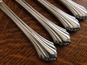 * ONEIDA - BANCROFT * USA Silverware  * YOU CHOOSE *  STAINLESS FLATWARE * - Picture 1 of 9