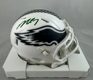 MICHAEL VICK FIRMADO AUTOGRAFIADO ÁGUILAS SALUDO AL SERVICIO 3 MINI CASCO CERTIFICADO DE AUTENTICIDAD BAJO - Imagen 1 de 2
