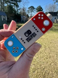 PIPE 4.25" Silicone Smoking Hand Pipe with Glass Bowl Nintendo Switch Cream - Picture 1 of 4