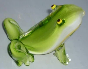 STUNNING GREEN YELLOW HAND BLOWN GLASS FROG PAPERWEIGHT FIGURE ORNAMENT 10cm HI - Picture 1 of 1