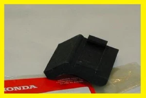 *1EA OEM HONDA CT70 PAD FUEL TANK STEEL TANK MODELS CAN WORK ON PLASTIC (256A) - Picture 1 of 1