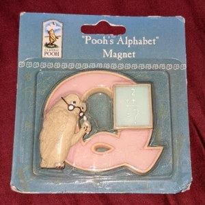 Disney Classic WINNIE THE POOH Magnet Buchstabe "Q" für Frage Eule MICHEL & CO - Bild 1 von 3
