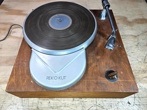 Rek-O-Kut K-33H Record Player Turntable It Spins but As Is VIDEO DEMO! 🎥📺✅ - Picture 1 of 24