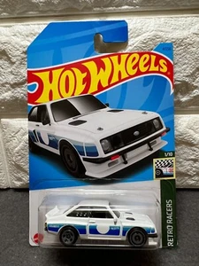 Ford Escort RS2000 4/250 blanco Hot Wheels Retro Racers 1/10 - Imagen 1 de 4