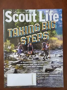 SCOUT LIFE Magazine ~ October 2021 "Taking Big Steps" Yellowstone Back Country - Imagen 1 de 1