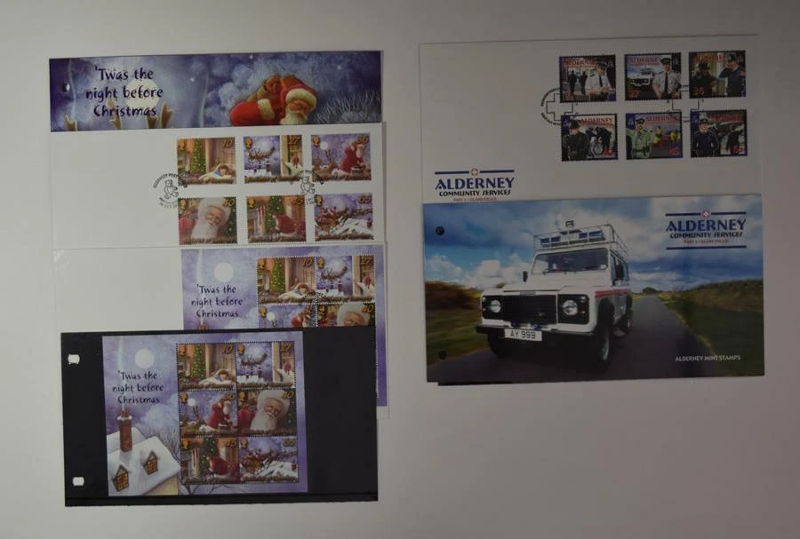 2003 GUERNSEY & ALDERNEY 2 PRESENTATION PACK FOLDERS ADDT STAMPS FDC LOT 313 - Image 1 of 1