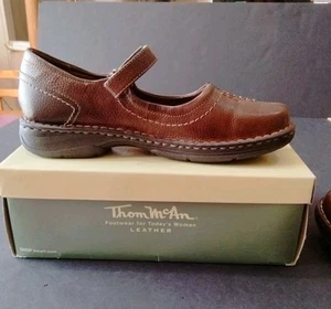 Thom McAn Size 11 Brown Leather "Shelly" Mary Jane Loafer - Picture 1 of 10