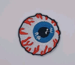 Large Eyeball Iron On Patch Embroidery Pop Culture Cute Brand New Free Postage - Picture 1 of 4