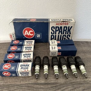 (6) R86TS5 AC Spark Plugs GM Acniter Made in USA Vintage NOS - Foto 1 di 4