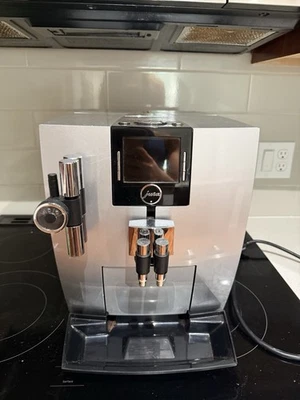 Máquina de café espresso superautomática Capresso Jura Impressa J9 One Touch TFT Foto 1 de 4