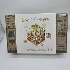 DIY Miniatur Haus Miller's Garden Rolife Brandneu Versiegelt - Bild 1 von 4