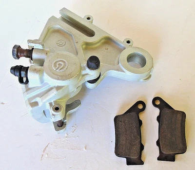 Оригинальный суппорт заднего тормоза Husqvarna SM 610 TE610 NO 800096939 - Изображение 1 из 4