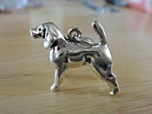 Ciondolo cane Beagle Spaniel Hound argento sterling 3D 17x22 mm pesante 7 grammi - Foto 1 di 4