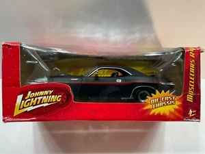 JOHNNY LIGHTNING 1:24 SCALE 1970 DODGE HEMI CHALLENGER R/T - MATTE BLACK - NICE! - Picture 1 of 21