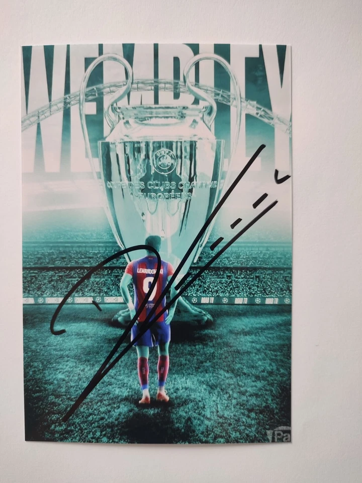 Robert Lewandowski Bayern München Autogramm FC Barcelona Foto 2024/25 Wembley E5 - Bild 1 von 1
