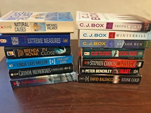 Suspense, Thriller, Novel Lot of 13 Paperback Books Mix of Authors Cox, Coonts + - Imagen 1 de 6