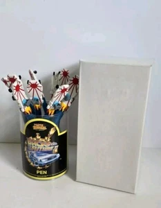 Back to the Future II Delorean Pen Display 10 Hoverboads PVC Pens NOS & Display - Imagen 1 de 6