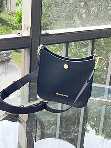 Michael Kors Small Leather Messenger Crossbody Bag Handbag Purse Shoulder Black - Picture 1 of 9
