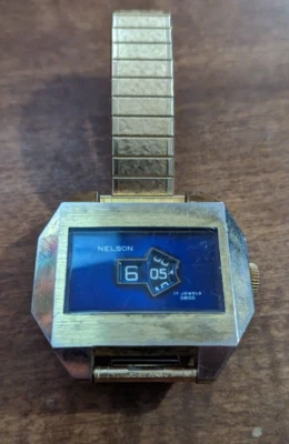 NELSON BRAND WATCH JUMPING HOUR 17 JEWELS DIGITAL SWISS VINTAGE NOT RUNNING - Image 1 of 4