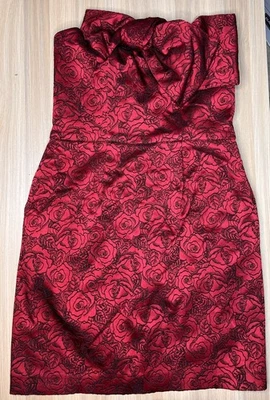 Colección ABS - Vestido Rosa Roja Sin Tirantes Talla 6 Foto 1 de 4