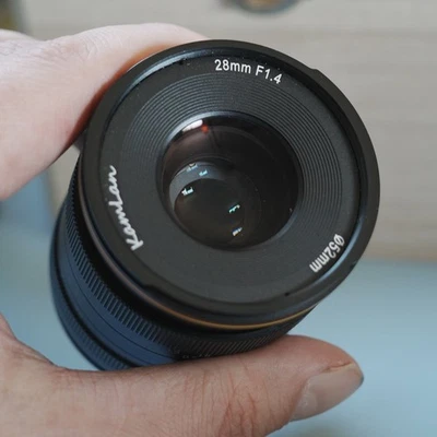 Kamlan 28mm f/1.4 Sony E Mount Lens – APS-C Normal / Full Frame Character  - Image 1 of 4