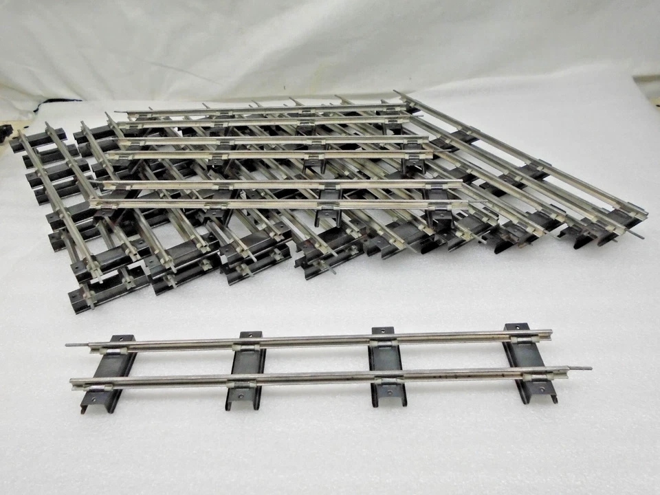 AMERICAN FLYER  20 ''TWENTY'' CLEANED #700 STRAIGHT TRACK .. READY TO LAY - Image 1 of 1