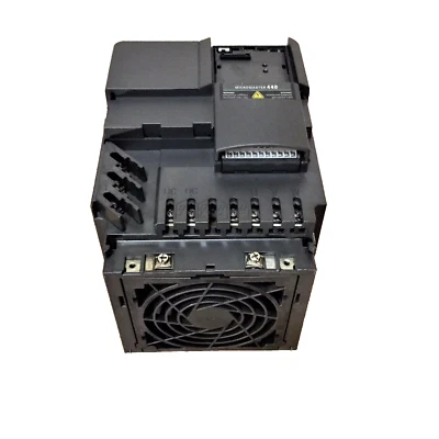 SIEMENS MICROMASTER 440 6SE6440-2UD27-5CA1  380/480VAC 3PH  7.5 KW DRIVE - Image 1 of 3