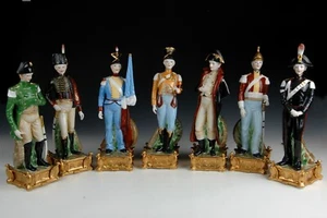 Set of seven enameled porcelain figurines. "Soldiers." Inspired by 19th century  - Picture 1 of 4