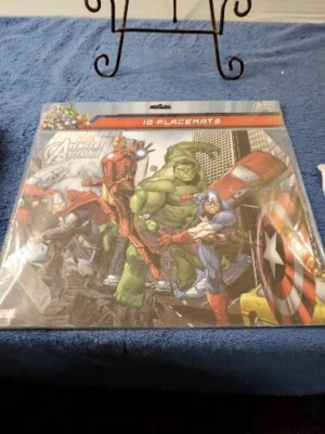 Juego de 2 12 manteles individuales de papel para ensamblar Vengadores Hulk Capitán América Iron Man Foto 1 de 4