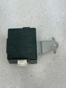 2000 2001 2002 2003 2004 TOYOTA AVALON DOOR CONTROL MODULE 89741-AC040 - Picture 1 of 11