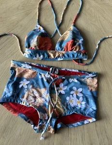 Vintage Hawaiian 2 Piece Bikini Swimsuit XS 90s GUESS Boy Shorts RARE 50s Style - Picture 1 of 12