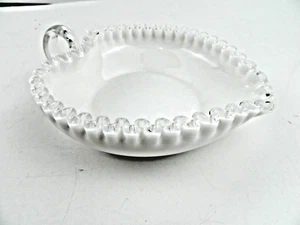 FENTON SILVERCREST HEART SHAPED DISH W/HANDLE, WHITE MILK GLASS, VINTAGE - Picture 1 of 8