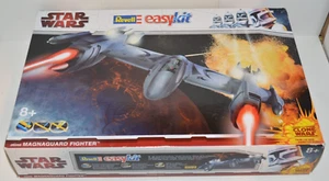 KIT REVEVELL EASY 06668 STAR WARS CLONE WARS MAGNAGUARD FIGHTER KIT MODELO PLÁSTICO - Imagen 1 de 3
