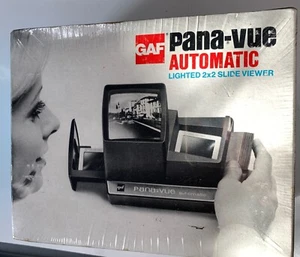 GAF Pana-Vue Automatic Lighted 2x2 Slide Viewer - Picture 1 of 5