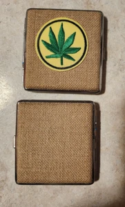 Estuche para cigarrillos con hoja de cáñamo - Imagen 1 de 2