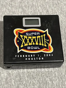 Radio batería de bolsillo Super Bowl 38 XXXVIII 1 de febrero de 2004 Houston Stadium Give - Imagen 1 de 9