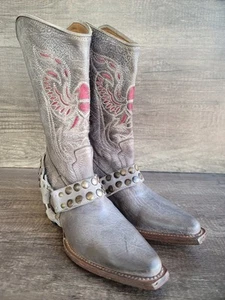 Freebird by Steven Ranch Gray Leather embroidered Harness Boots Sz 5. - Picture 1 of 13
