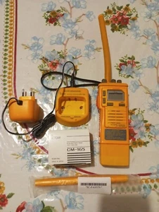 ICOM IC-GM 1500 E GMDSS SURVIVAL CRAFT 2 WAY MARINE VHF RADIO+CHARGER+BATT+ANTEN - Picture 1 of 8