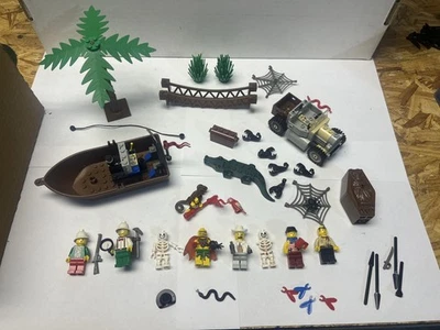 LEGO Adventurers:Jungle: Amazon Ancient Ruins. Pieces of set lot! - Image 1 of 4