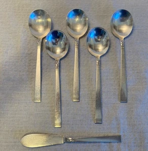 Vtg Set of 5 Community Plate Silverplate Round Soup Spoons & Butter Knife - Picture 1 of 11